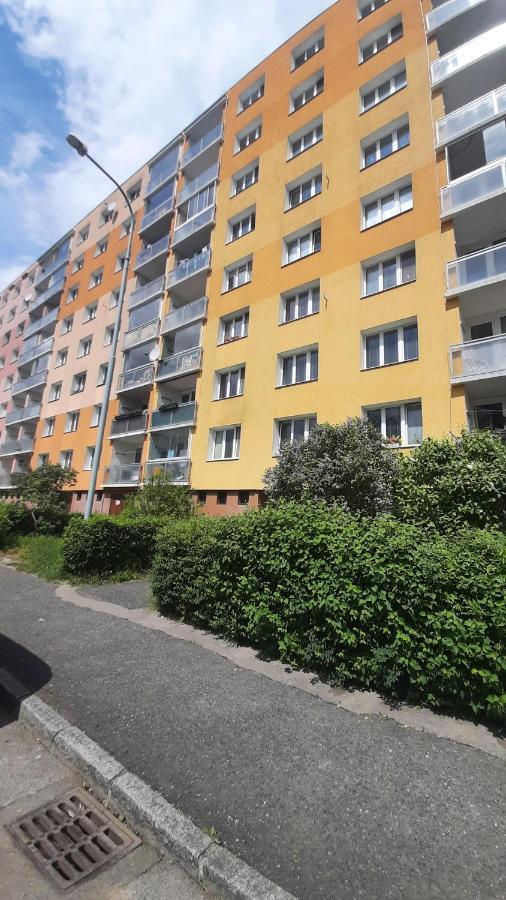 פראג Apartment Kamyk מראה חיצוני תמונה